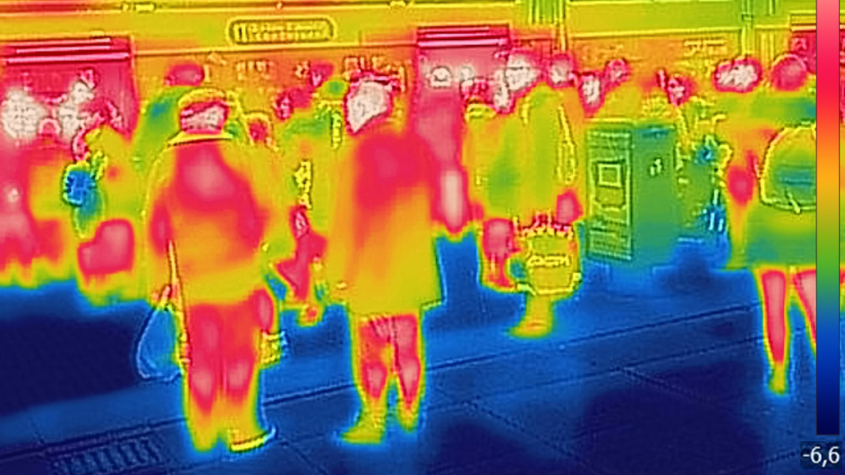 Thermal image of public transportation passengers in a city