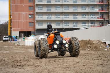 Field construction robot