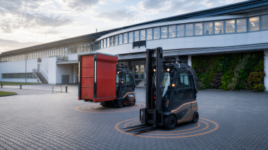 GNSS positioning for autonomous forklifts in an industrial yard GNSS positioning for autonomous forklifts in an industrial yard