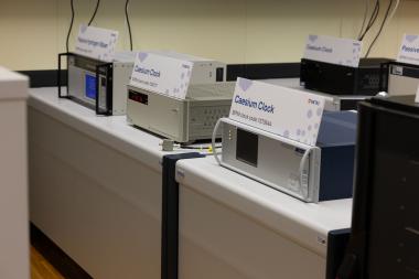 u-blox GNSS timing validation supported by METAS caesium clocks and UTC-traceable time infrastructure